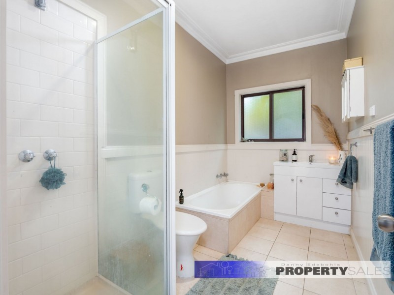 12 Bruce Street, Moe VIC 3825