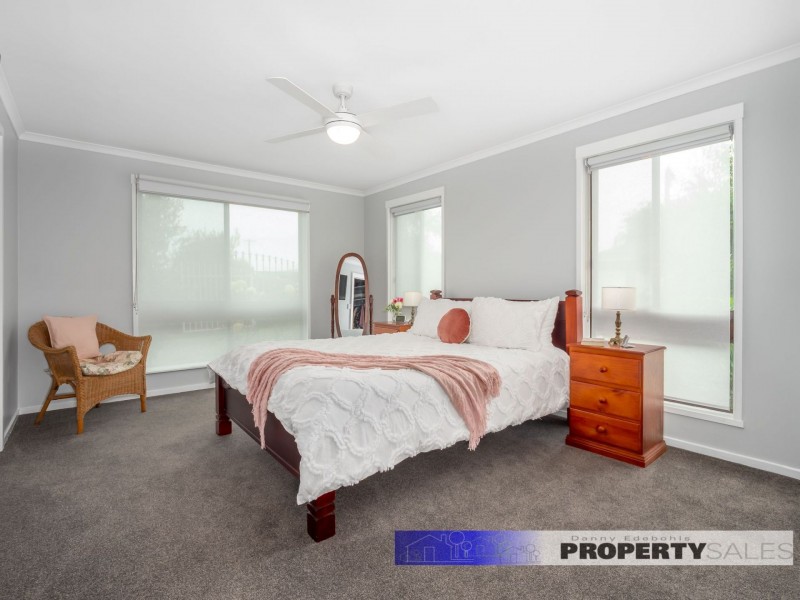 18 Desmond Street, Moe VIC 3825