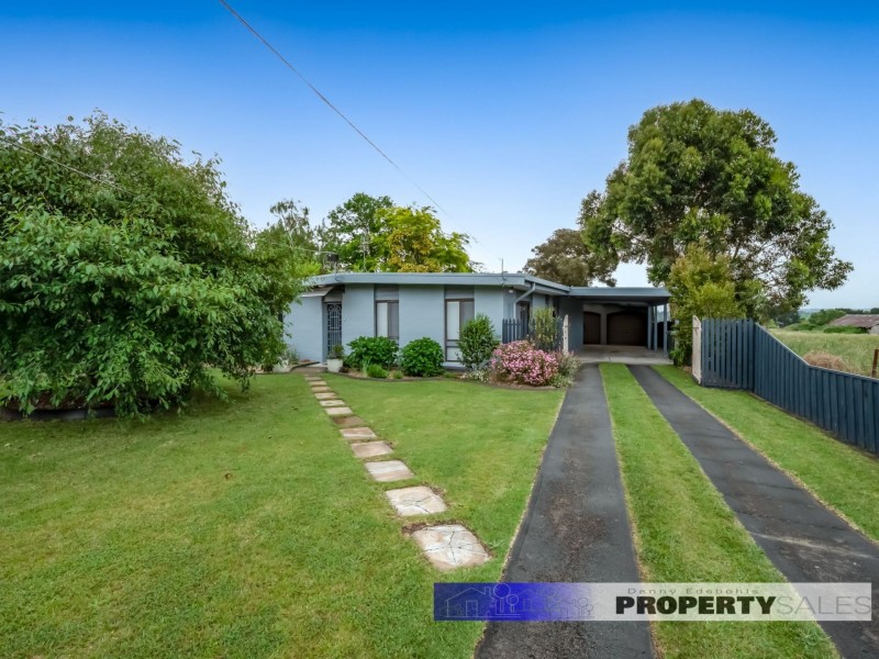 18 Desmond Street, Moe VIC 3825