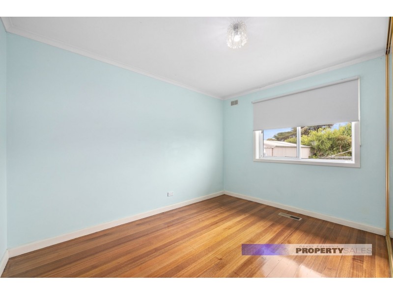 6 Peer Street, Moe VIC 3825