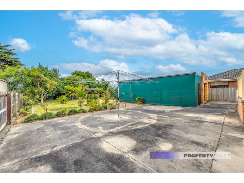 6 Peer Street, Moe VIC 3825