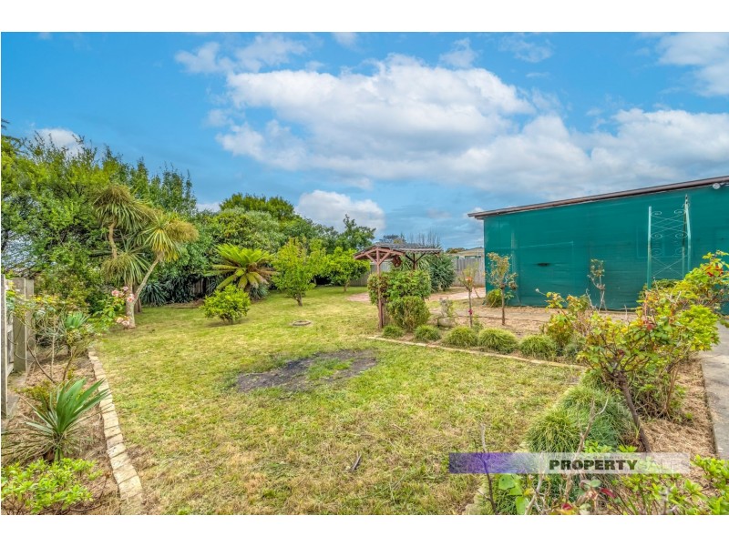 6 Peer Street, Moe VIC 3825