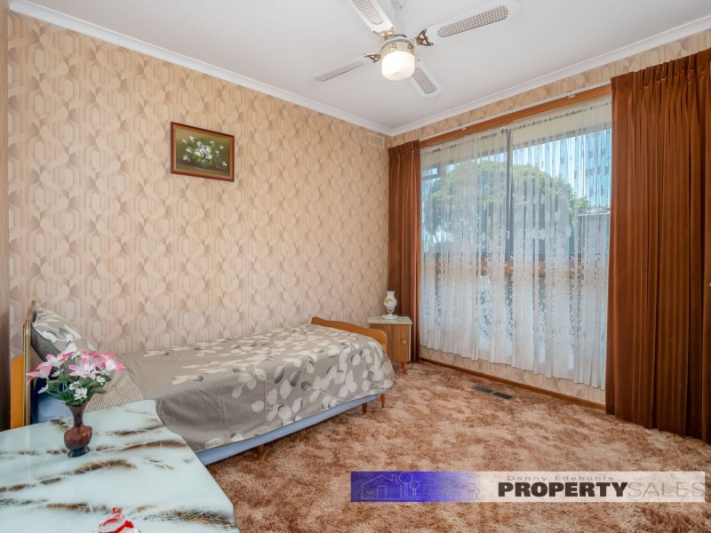 1A Alexander Avenue, Moe VIC 3825