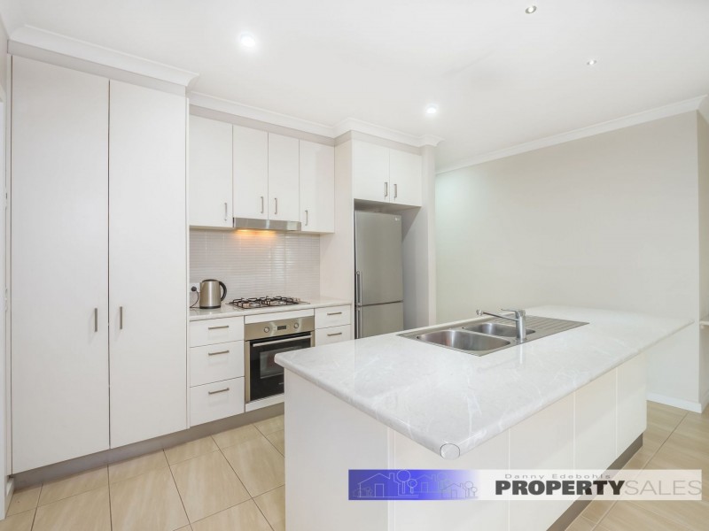 2C Boolarra Avenue, Newborough VIC 3825