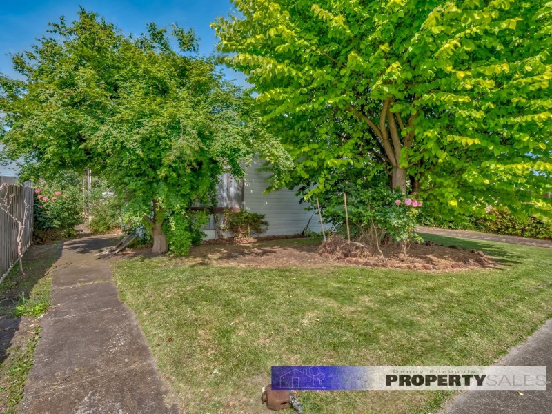 11 Stearman Street, Newborough VIC 3825