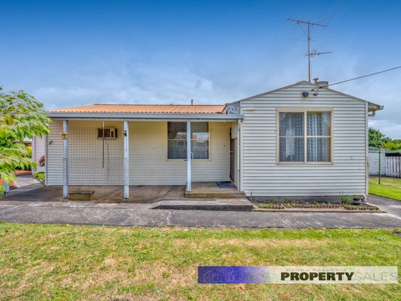2 Malnham Crescent, Newborough VIC 3825