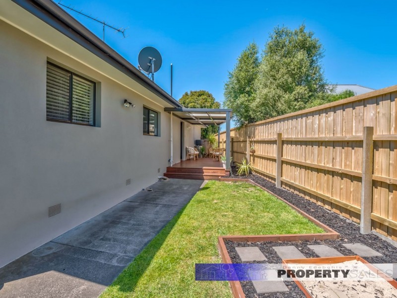 4 Mervyn Street, Moe VIC 3825