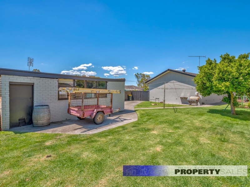 4 Mervyn Street, Moe VIC 3825