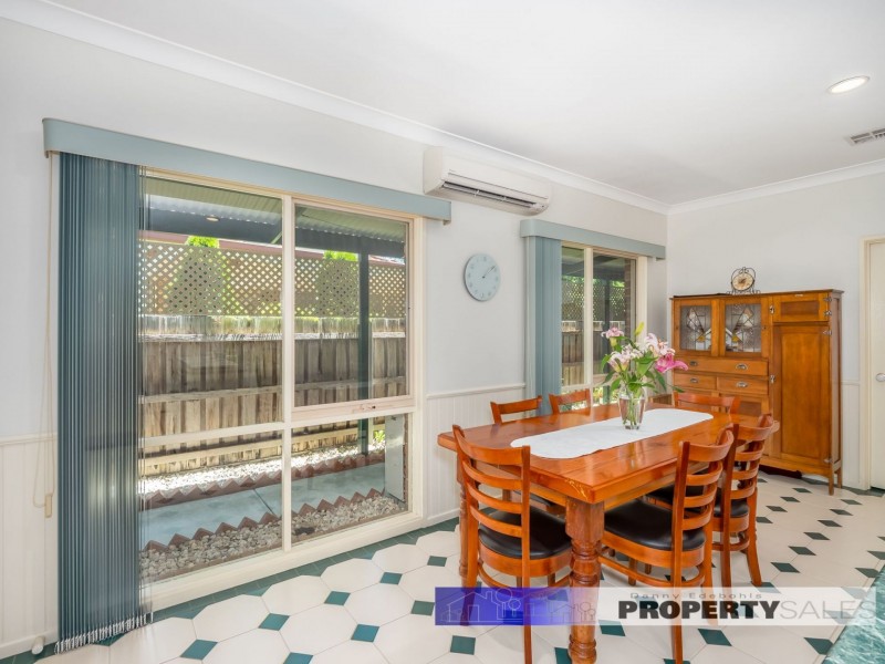 6 Kennedy Court, Newborough VIC 3825