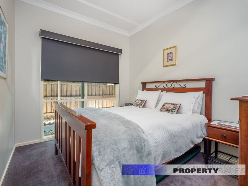 6 Kennedy Court, Newborough VIC 3825