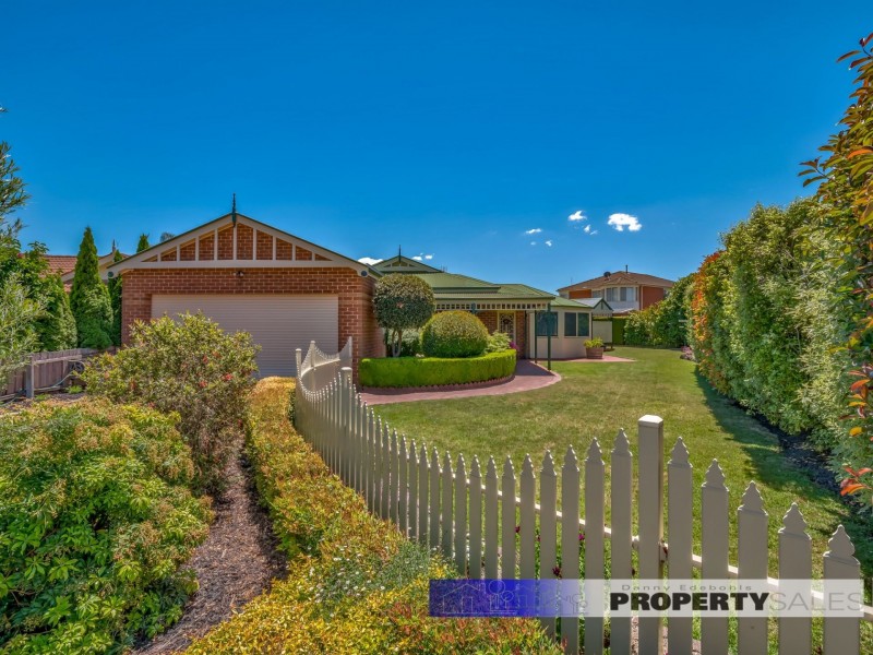 6 Kennedy Court, Newborough VIC 3825