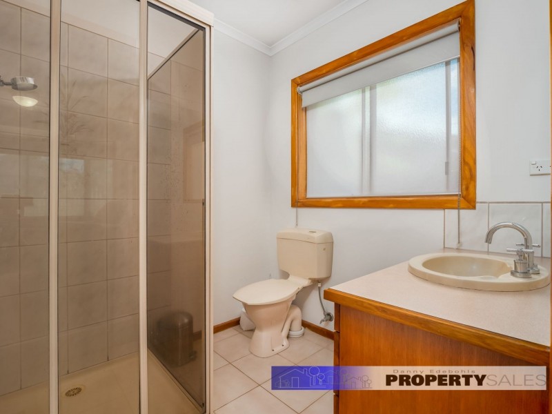 49 Dinwoodie Drive, Newborough VIC 3825