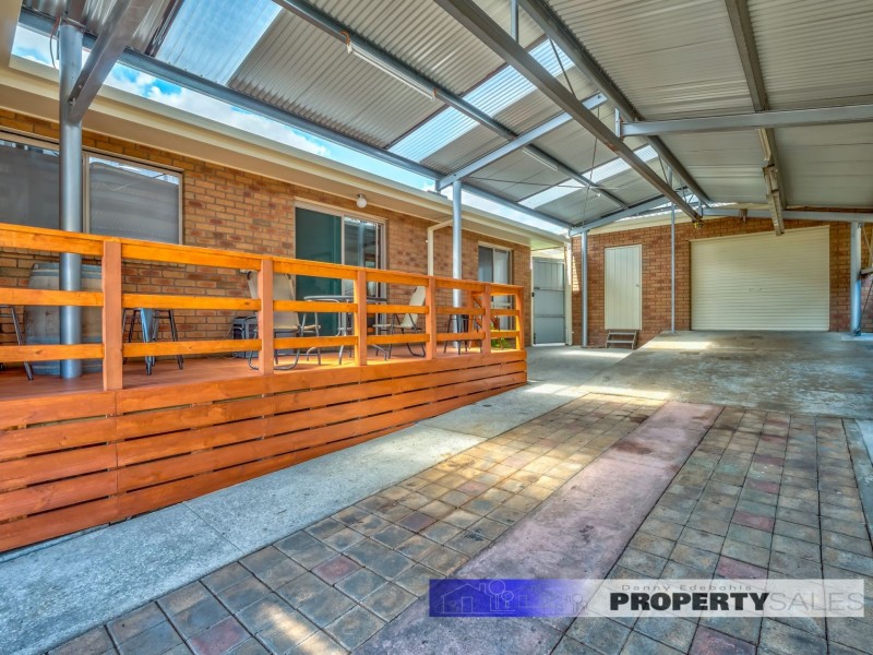 49 Dinwoodie Drive, Newborough VIC 3825