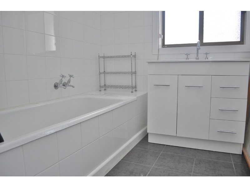 6 Low Road, Yallourn North VIC 3825