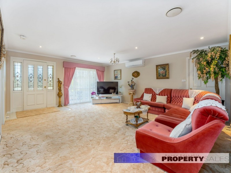 10 Catani Court, Newborough VIC 3825