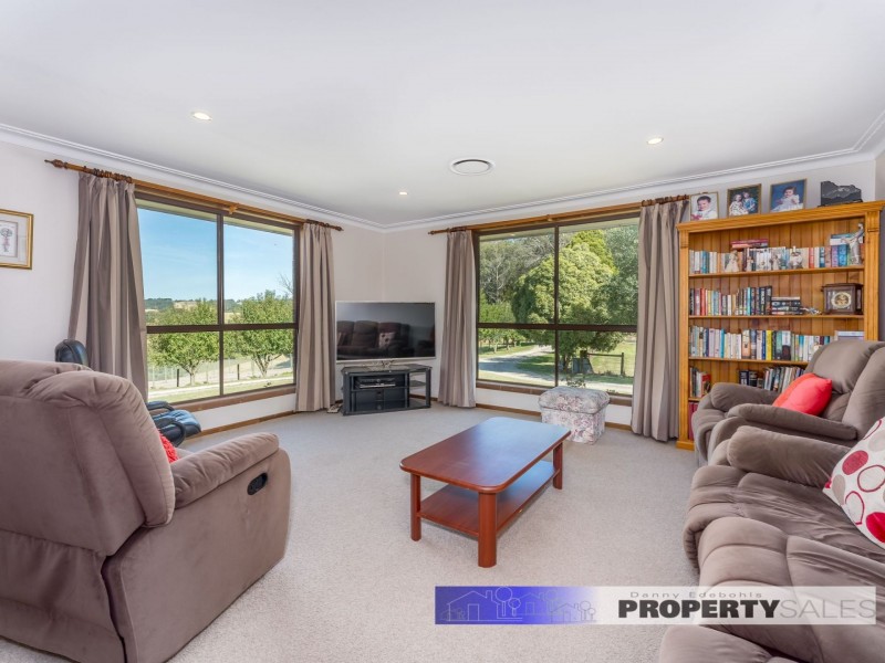 323 Coalville Road, Moe South VIC 3825