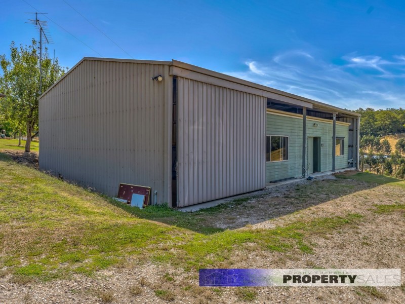 323 Coalville Road, Moe South VIC 3825