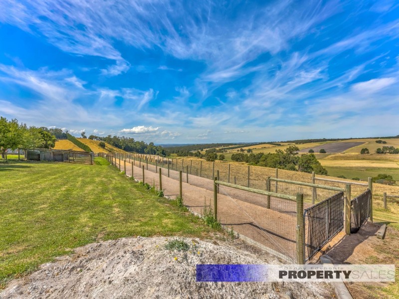 323 Coalville Road, Moe South VIC 3825