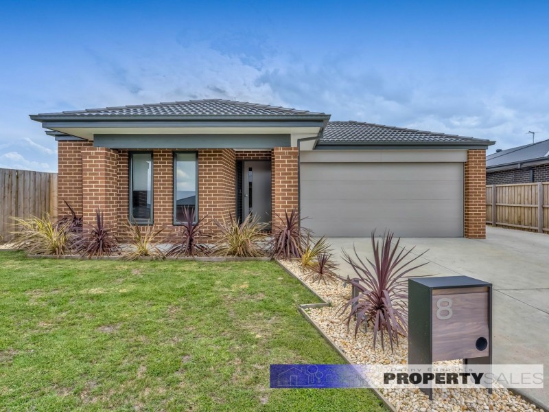 8 St Helena Way, Moe VIC 3825