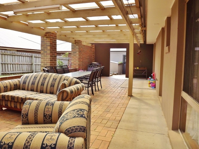 12 Wirrana Drive, Moe VIC 3825