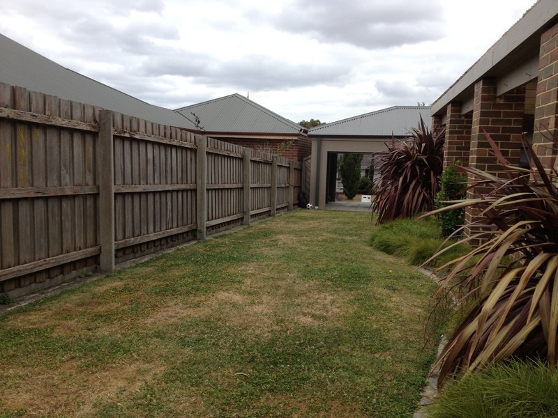 12 Wirrana Drive, Moe VIC 3825