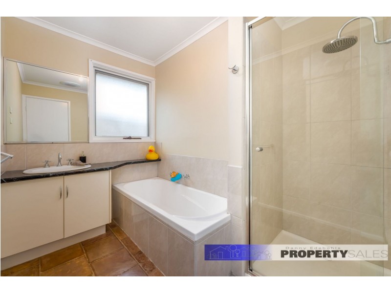 3 Banksia Street, Newborough VIC 3825