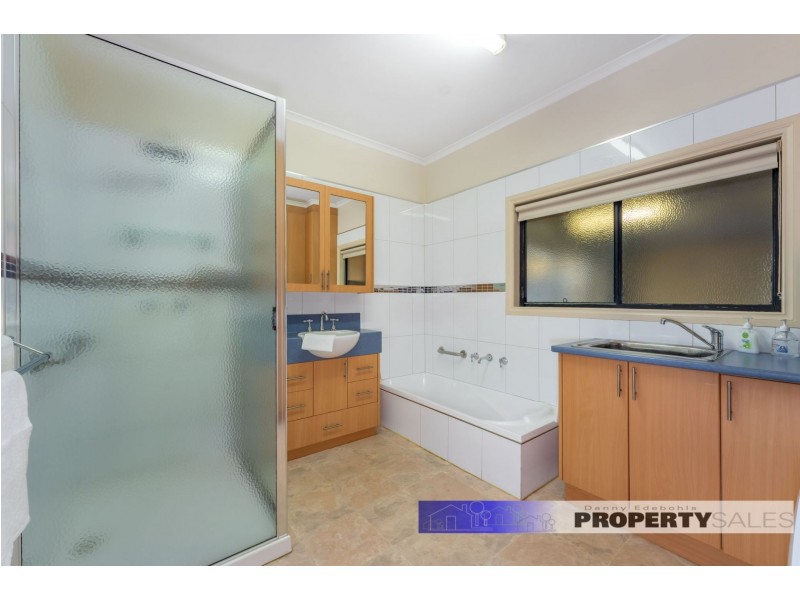 79 Moore Street, Moe VIC 3825