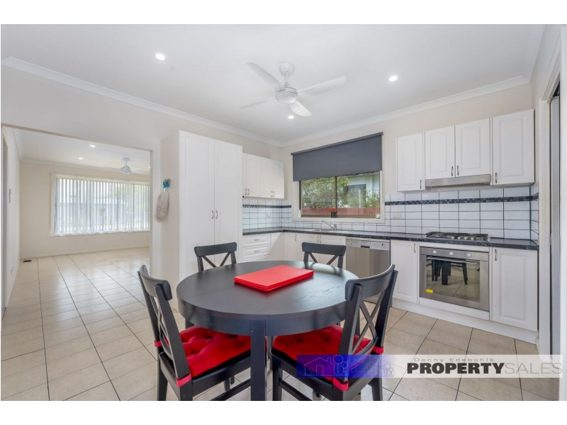 4 James Street, Moe VIC 3825