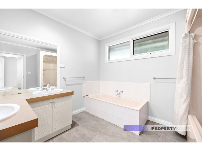 1 Linkside Court, Yallourn VIC 3825