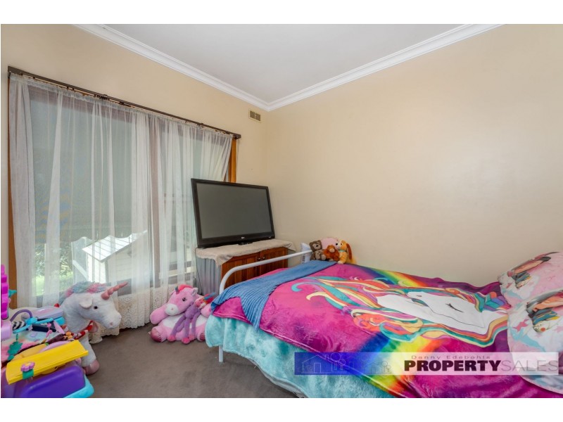 5 Tresswell Avenue, Newborough VIC 3825