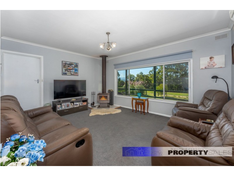 3 Mitchell Court, Willow Grove VIC 3825