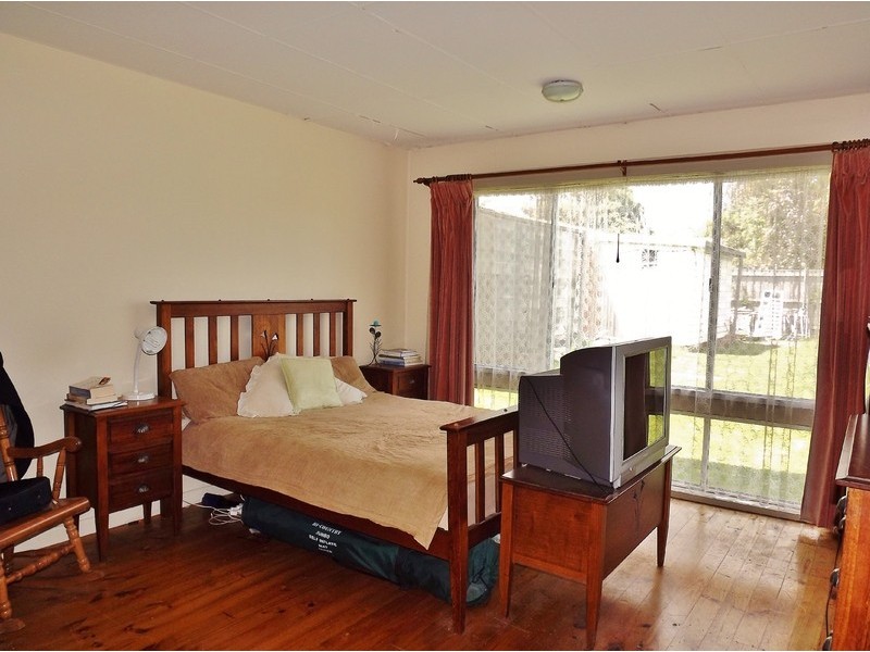 51 Western Avenue, Newborough VIC 3825