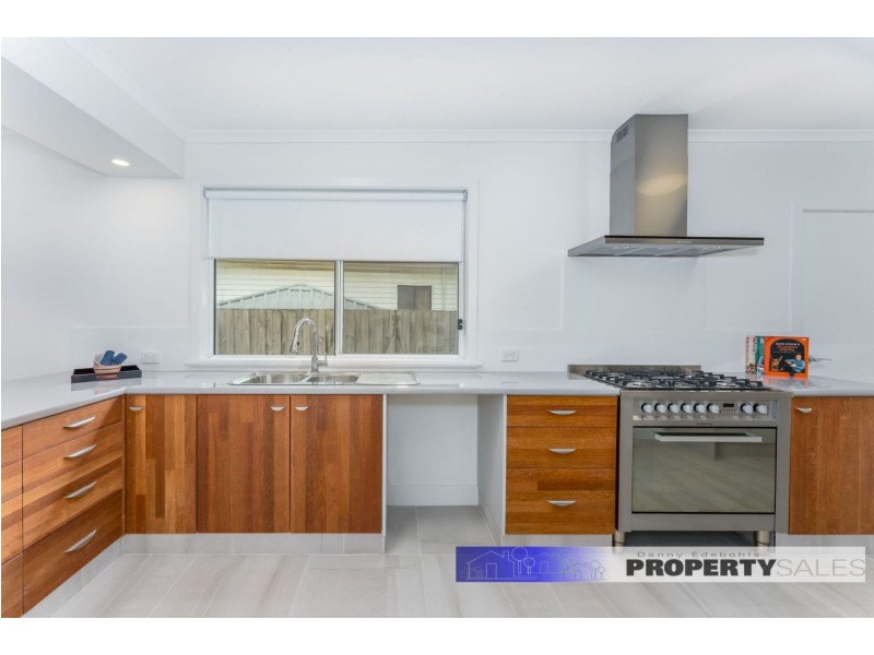 21 Castle Street, Moe VIC 3825