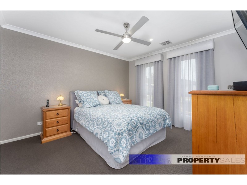 11 Avoca Place, Moe VIC 3825