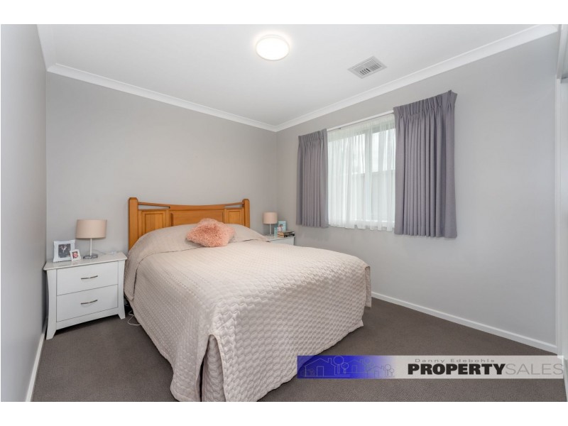 11 Avoca Place, Moe VIC 3825