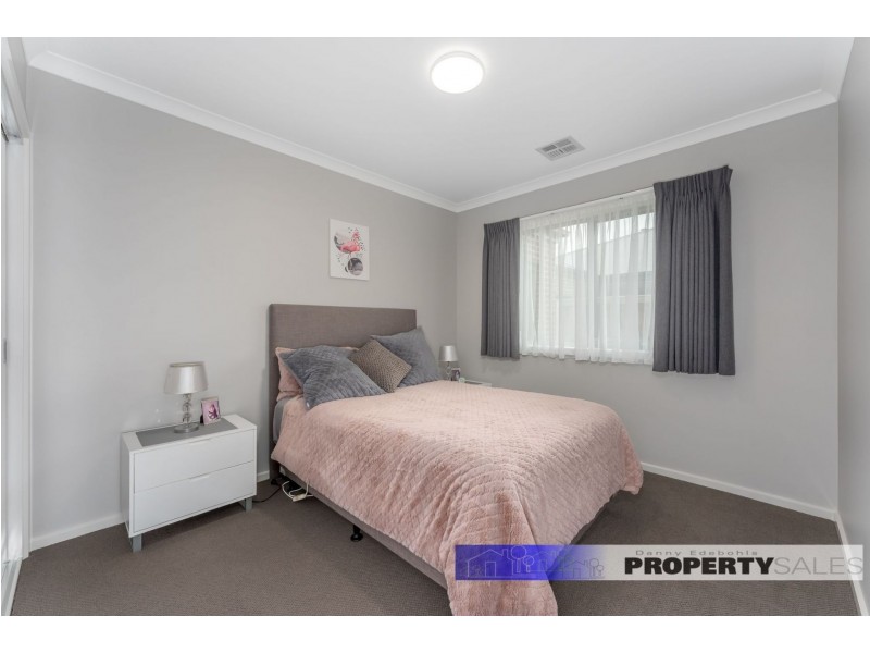 11 Avoca Place, Moe VIC 3825