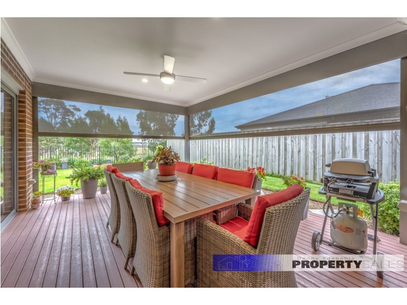 11 Avoca Place, Moe VIC 3825