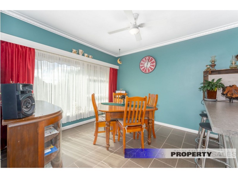 18 Bayley Street, Moe VIC 3825