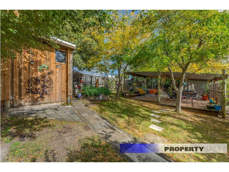 18 Bayley Street, Moe VIC 3825