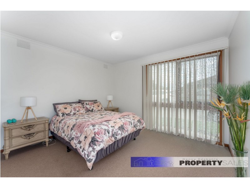 2/5 Hyland Street, Moe VIC 3825