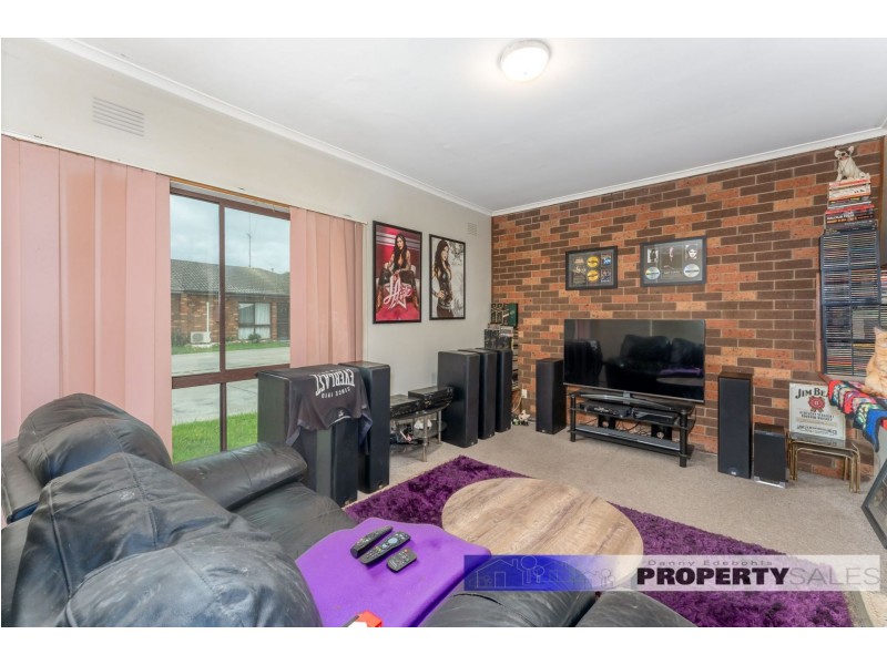 1/3 Hyland Street, Moe VIC 3825