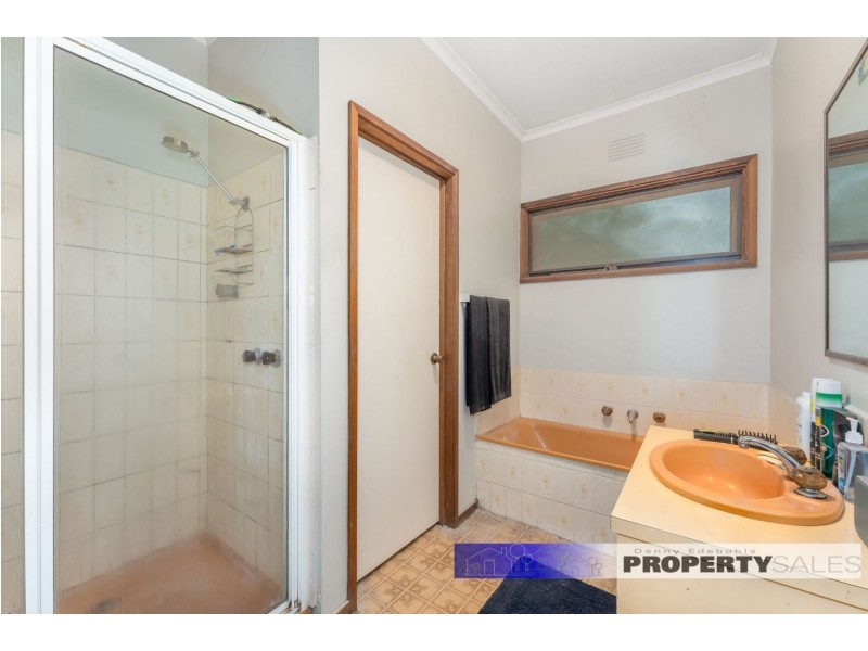 1/3 Hyland Street, Moe VIC 3825