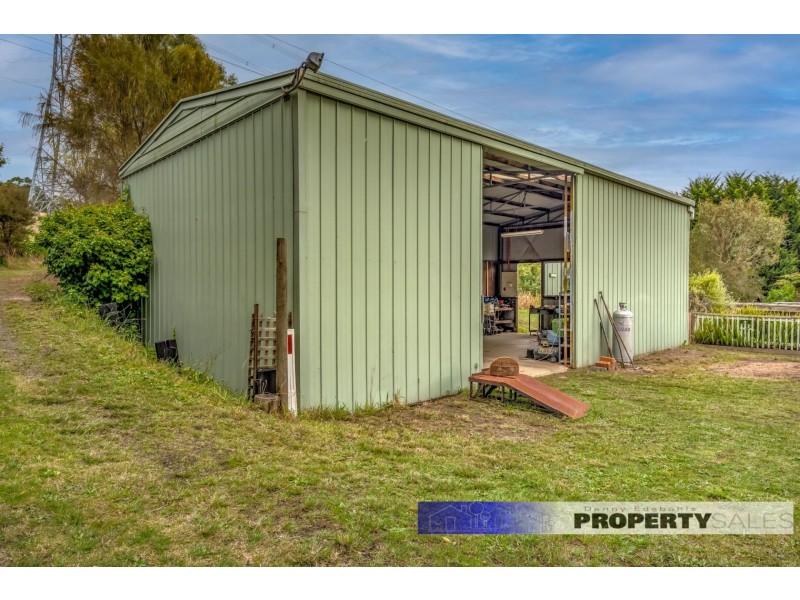 40 Yasmin Drive, Hernes Oak VIC 3825