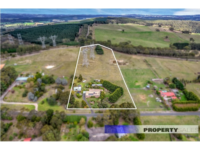 40 Yasmin Drive, Hernes Oak VIC 3825