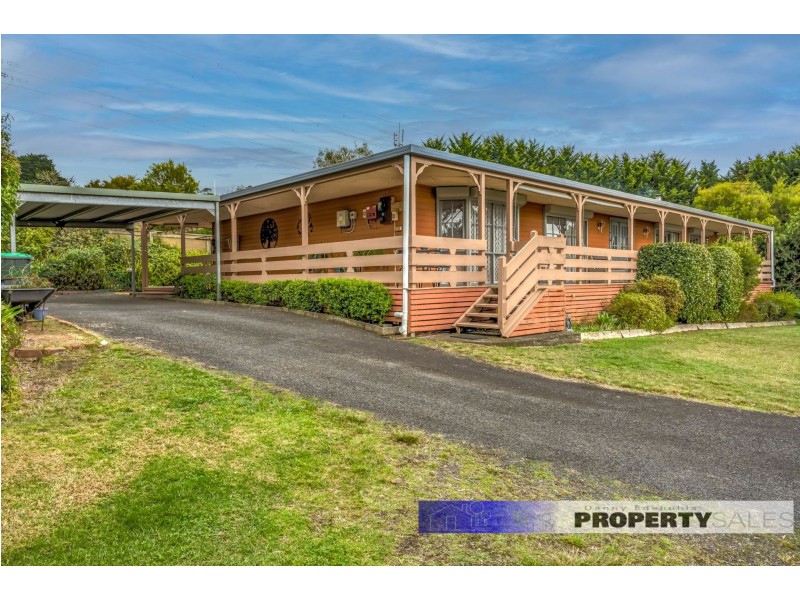 40 Yasmin Drive, Hernes Oak VIC 3825