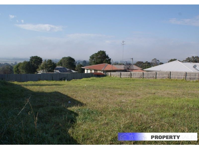 65 Mountain Grey Circuit, Morwell VIC 3840