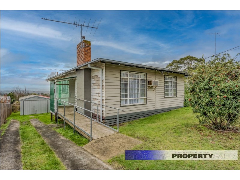 12 Windsor Avenue, Moe VIC 3825