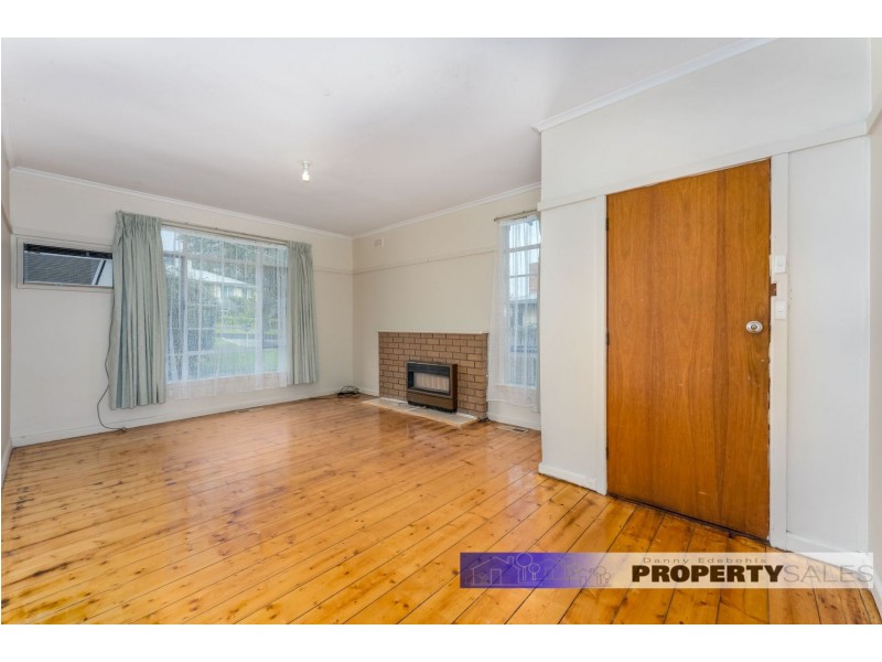 12 Windsor Avenue, Moe VIC 3825