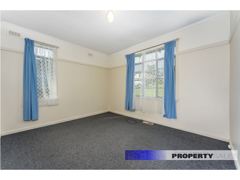 12 Windsor Avenue, Moe VIC 3825