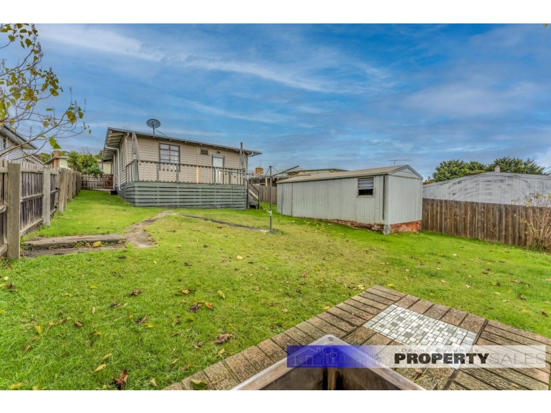 12 Windsor Avenue, Moe VIC 3825